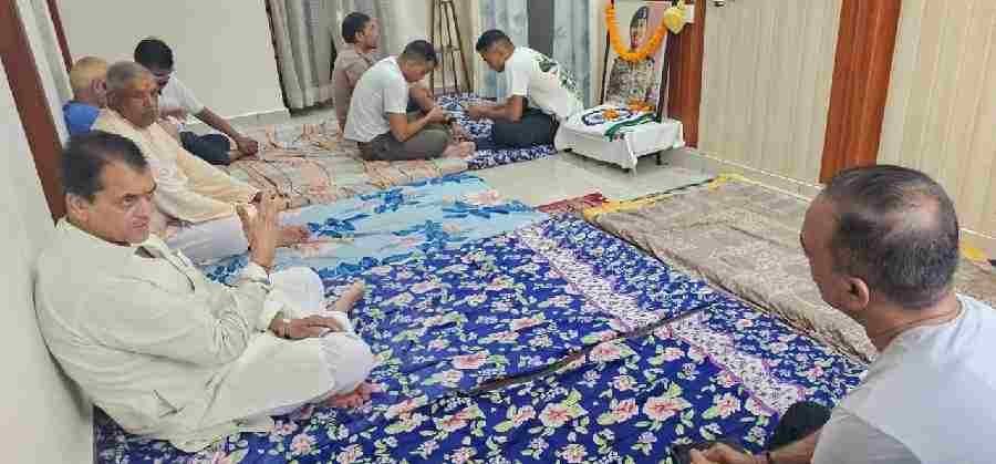 कैबिनेट मंत्री डॉ प्रेमचंद अग्रवाल ने जम्मू कश्मीर में आतंकवादियों