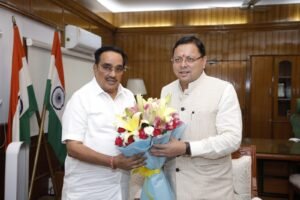 दिल्ली पहुंचे सीएम धामी, केंद्रीय मंत्रियों से मुलाकातों का सिलसिला