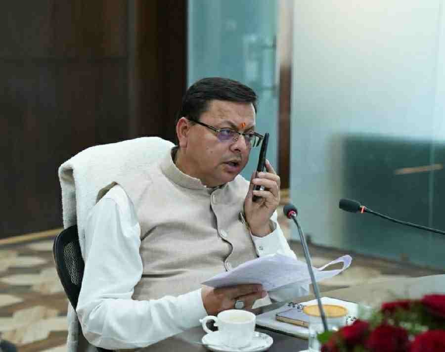 मुख्यमंत्री ने केन्द्रीय सड़क परिवहन एवं राजमार्ग मंत्री से किया
