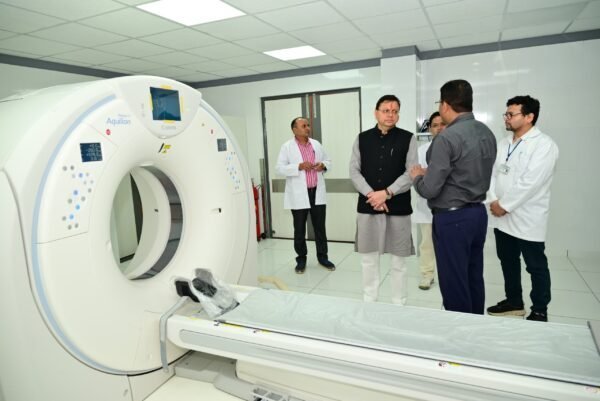 मुख्यमंत्री पुष्कर सिंह धामी ने जिला अस्पताल चंपावत में सीटी
