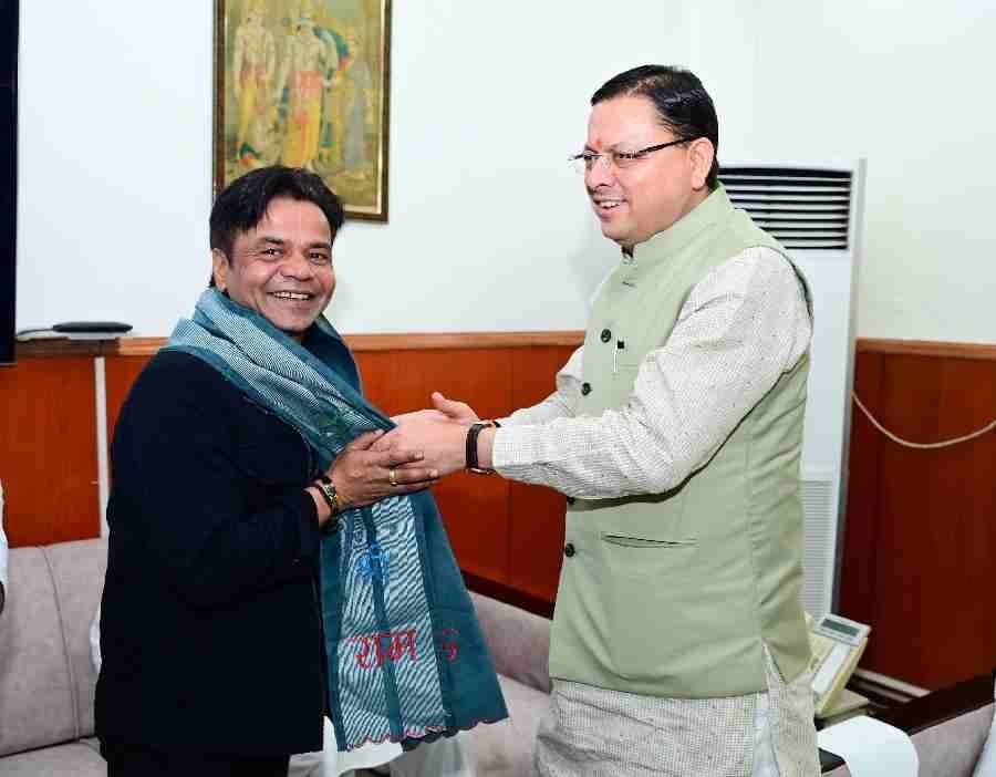 मुख्यमंत्री पुष्कर सिंह धामी से फिल्म अभिनेता राजपाल यादव ने