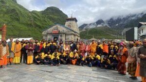 श्री बदरीनाथ -केदारनाथ मंदिर समिति ने धूमधाम से मनाया स्वतंत्रता