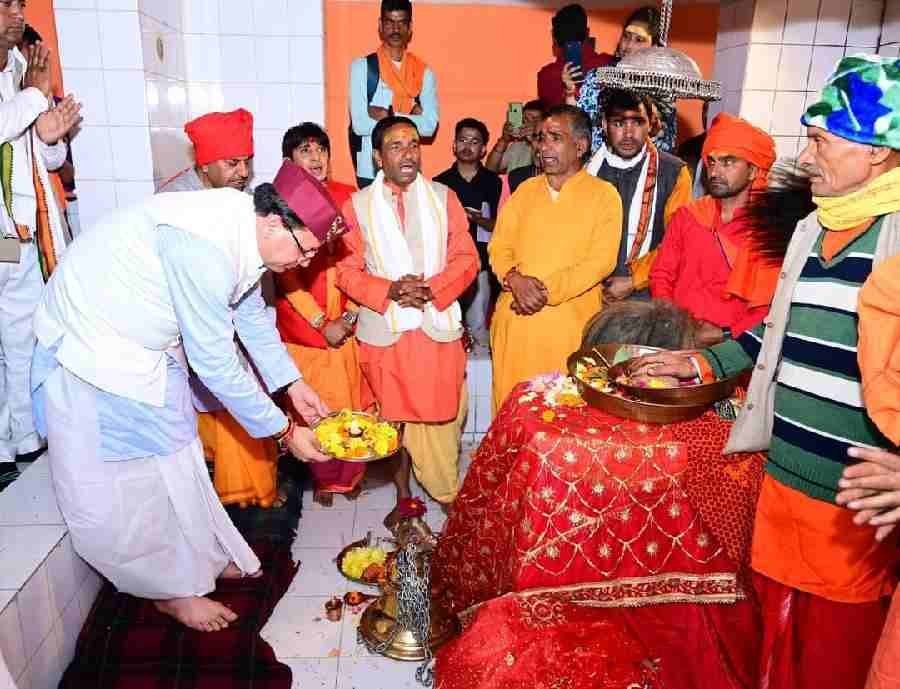 सीएम धामी ने रक्षाबंधन के अवसर पर विश्व प्रसिद्ध बग्वाल