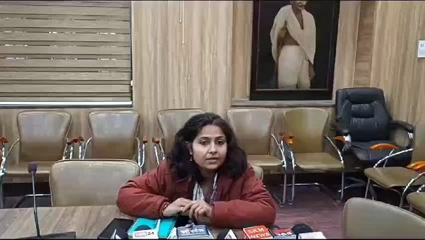 सीडीओ झरना कमठान ने ली पीएम विश्वकर्मा की समीक्षा बैठक,