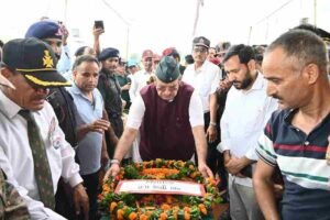 सैनिक कल्याण मंत्री गणेश जोशी ने अठुरवाला निवासी शहीद हवलदार