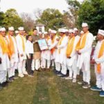 मुख्यमंत्री पुष्कर सिंह धामी को मुख्यमंत्री आवास में चम्पावत से आए होल्यारों ने दी होली की शुभकामनाएं – HNM