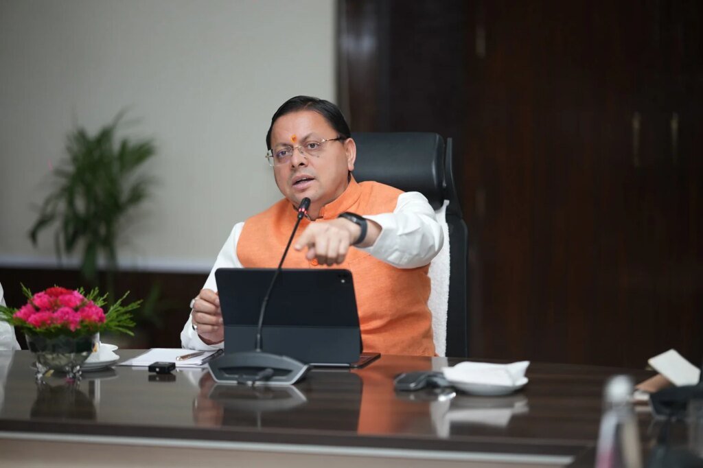 मुख्यमंत्री ने प्रदान की विभिन्न विकास योजनाओं एवं निर्माण कार्यों