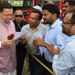 बेरोजगार डिग्रीधारी लैब तकनीशियनों ने हल्द्वानी में मुख्यमंत्री पुष्कर सिंह धामी से की मुलाकात – HNM