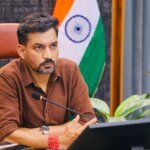 जिला प्रशासन की पहल से सेवा संकल्प अभियान के तहत 1611 बुजुर्गों को मिला सामाजिक सुरक्षा कवच; नवम्बर माह से मिलेगी वृद्धावस्था पेंशन – HNM