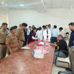 निजी शिक्षण संस्थान में पुलिस व डाक्टरों की संयुक्त टीम का औचक निरीक्षण, रेन्डमली 115 छात्र/छात्राओं का ड्रग्स किट से किया मेडिकल टेस्ट – HNM